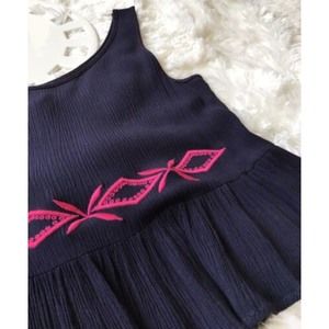 PAPER CRANE Cropped NAVY Crinkle Embroidered Top M